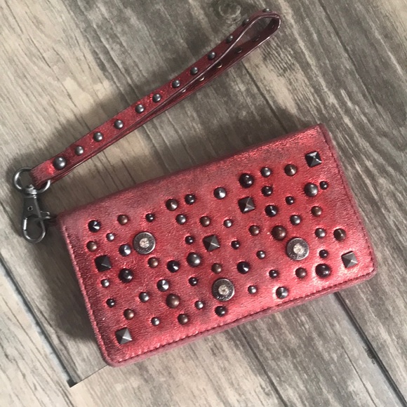 Harley-Davidson Handbags - Harley-Davidson Red Distressed Wristlet